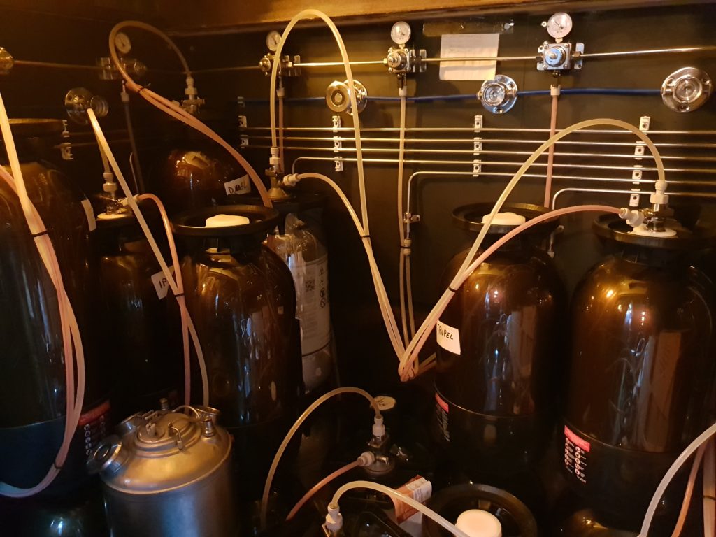 stanza-frigo-mosto-napoli